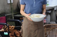 姚芊羽现身夏威夷，住豪华酒店购奢侈品，白皙丰腴43岁仍未婚