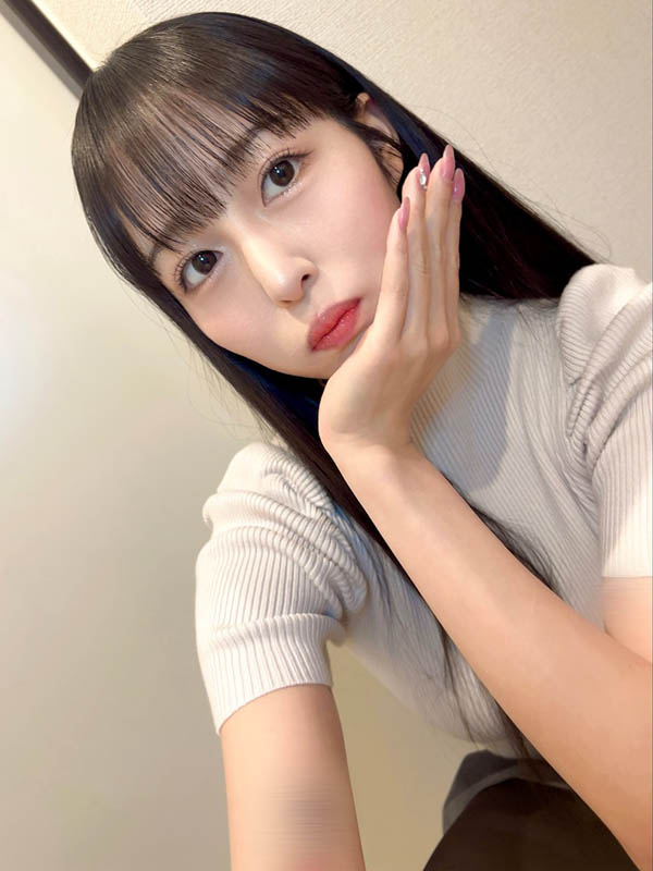 本城花(SQTE-684) 想被大棒狂顶的「正妹偶像女优」,还展现超高超口技…