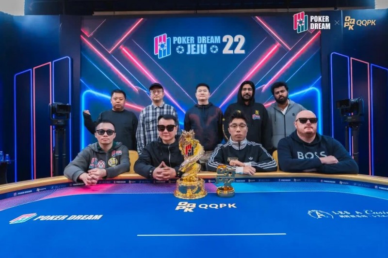 【EV扑克】PD22济州站｜主赛FT诞生，何俊杰领衔4名中国选手决战决赛圈；QQPK战队“暖暖”从短码逆袭到QQPK大师赛季军，J High抓诈成经典！